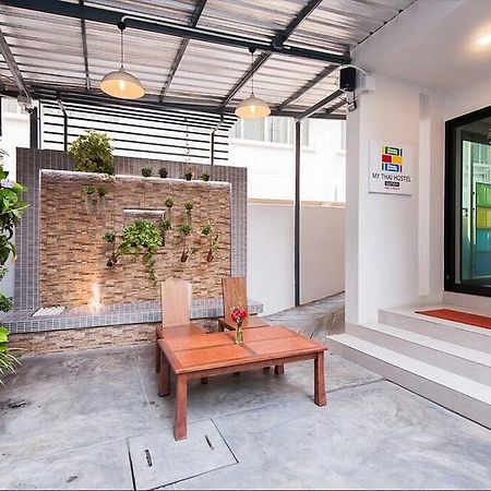 My Thai Hostel Bangkok Exterior photo