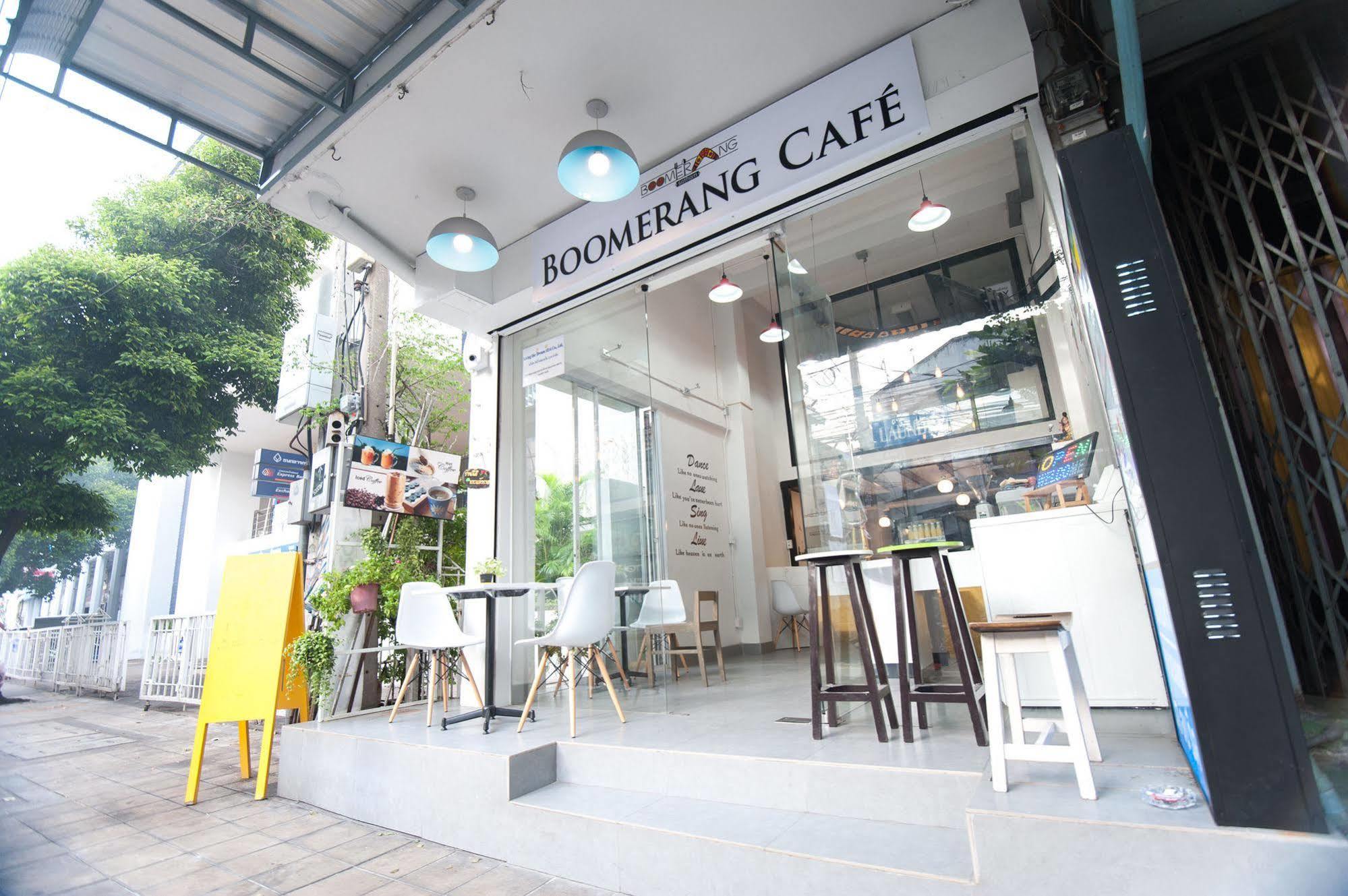 My Thai Hostel Bangkok Exterior photo